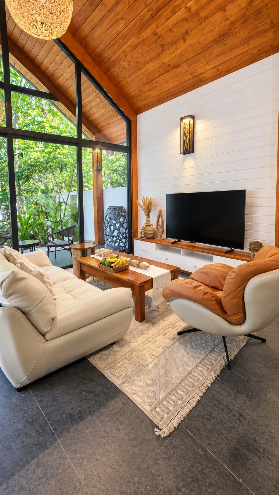 Living room with timber ceiling and garden windows — Standard villa, Casa di Legno Resort
